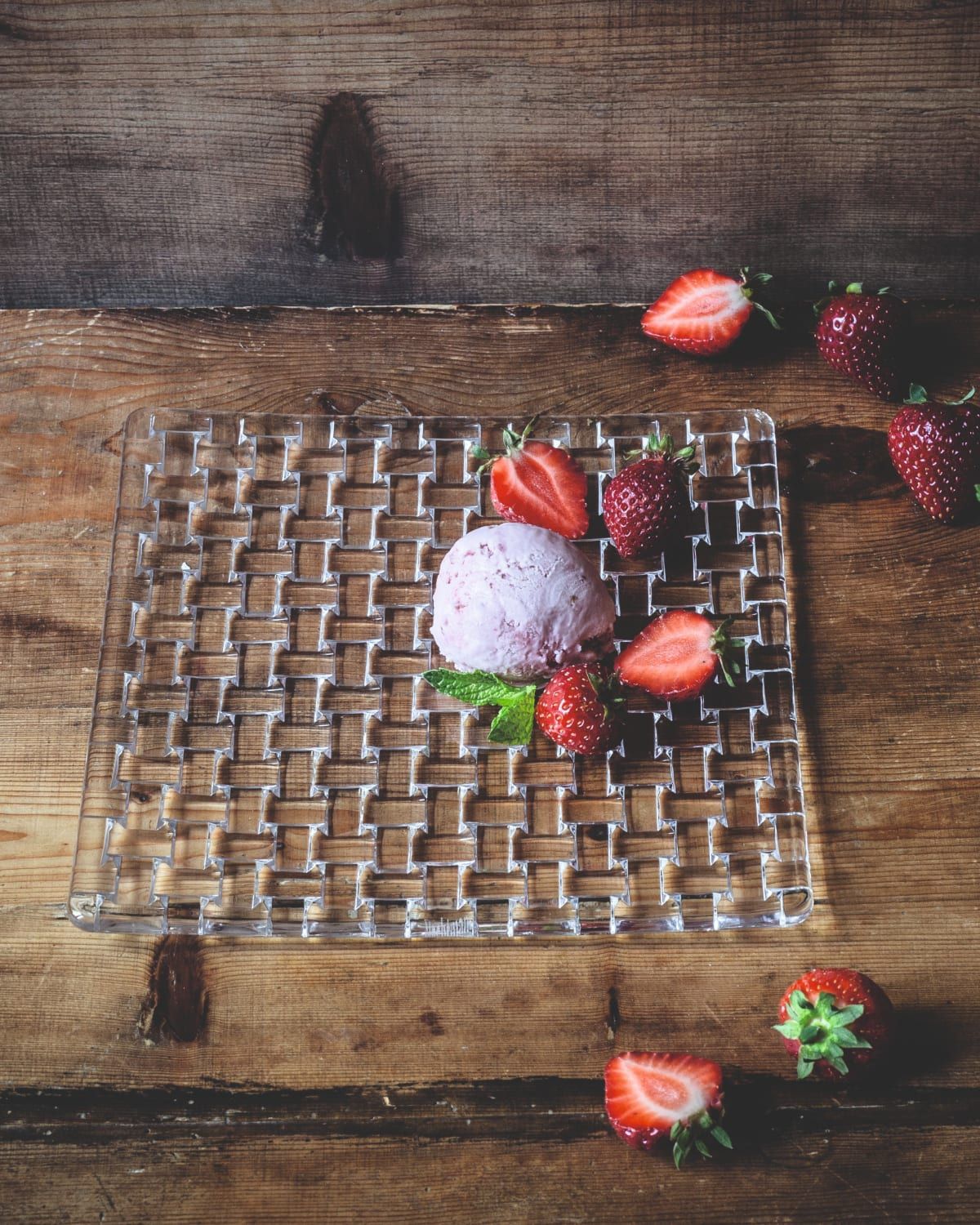 Bossa Nova Square Platters, Set of 2