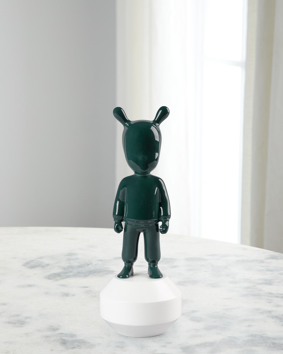 The Dark Green Guest Little Sculpture