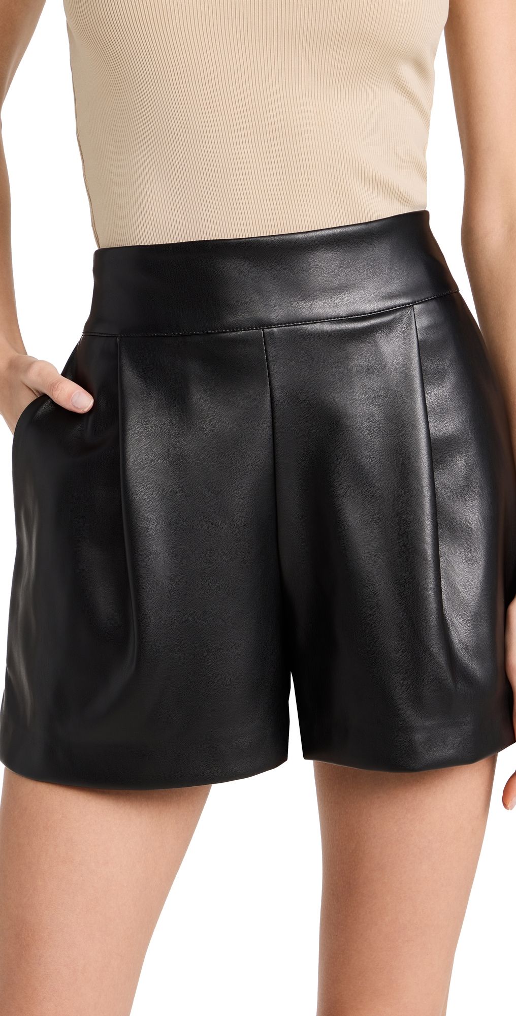Susana Monaco Faux Leather Pleated Shorts Black M