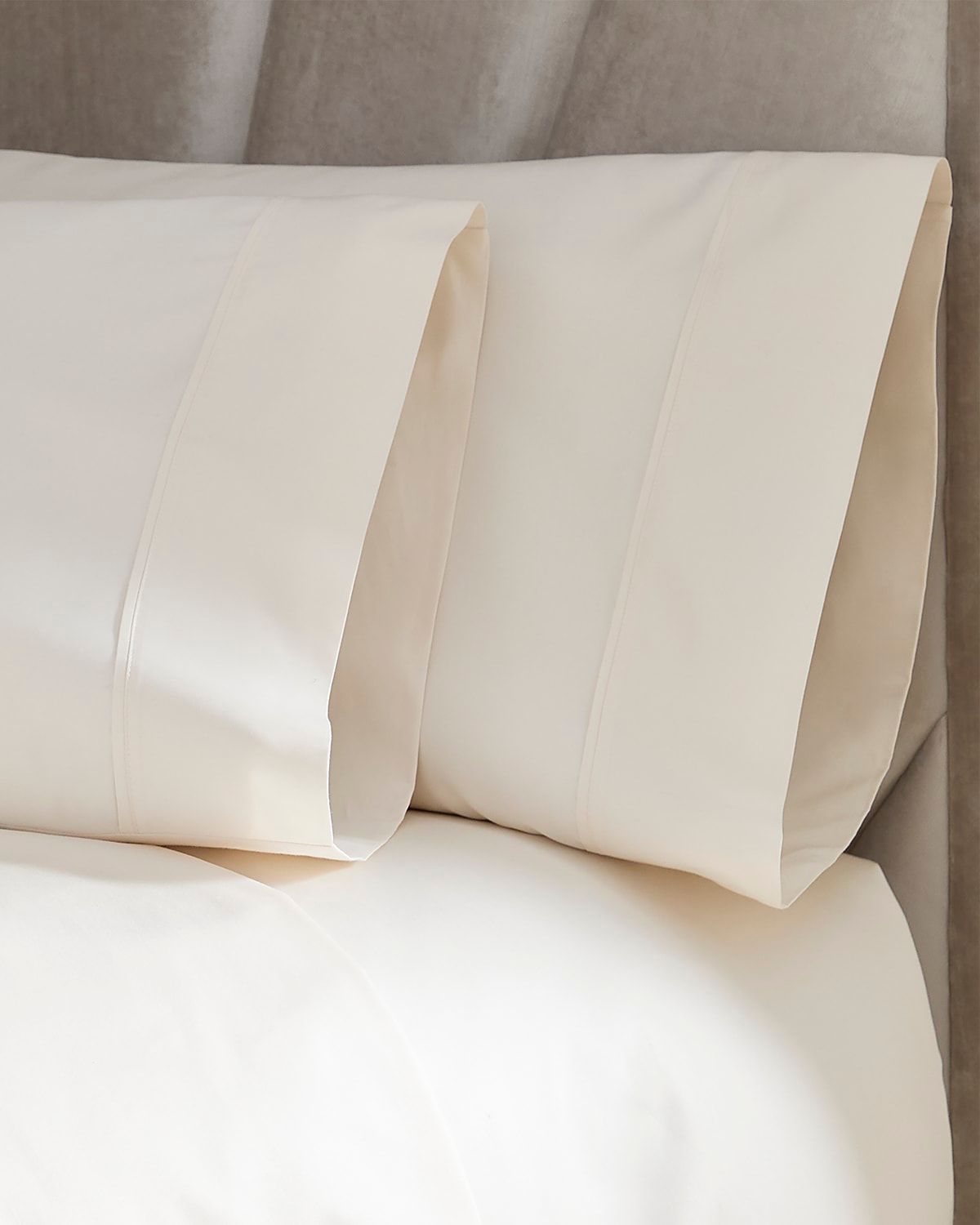 Luxe Egyptian 700 Thread Count King Pillowcase Pair