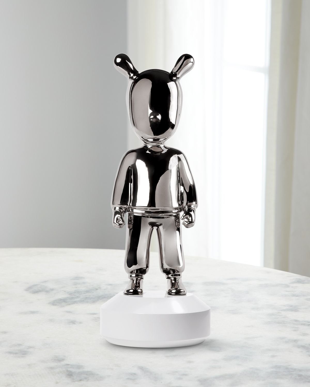 The Silver Guest Big Sculpture