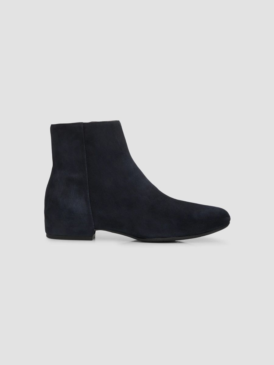 Aquatalia Women's Ulyssa Suede Booties - Navy Suede - Size 12