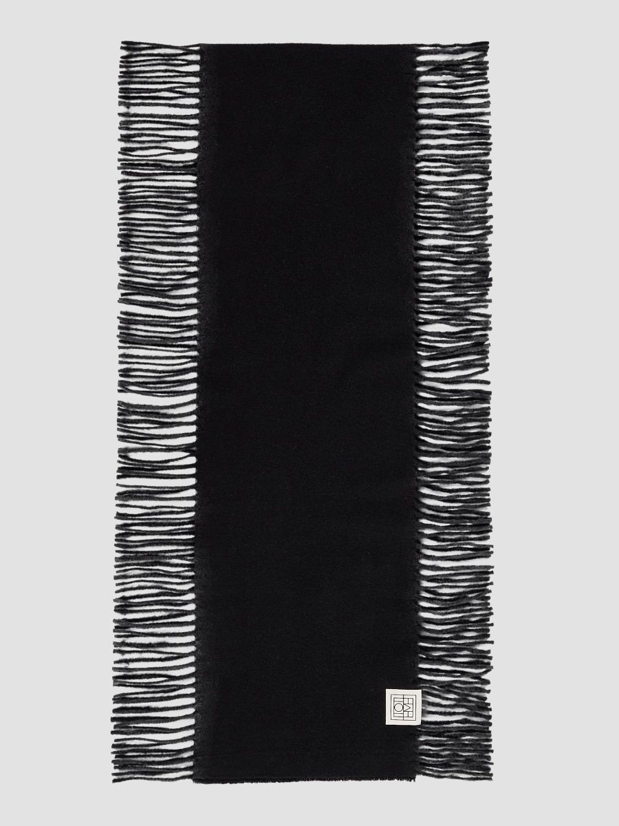 Toteme Women's Cashmere Tassel Scarf - Black
