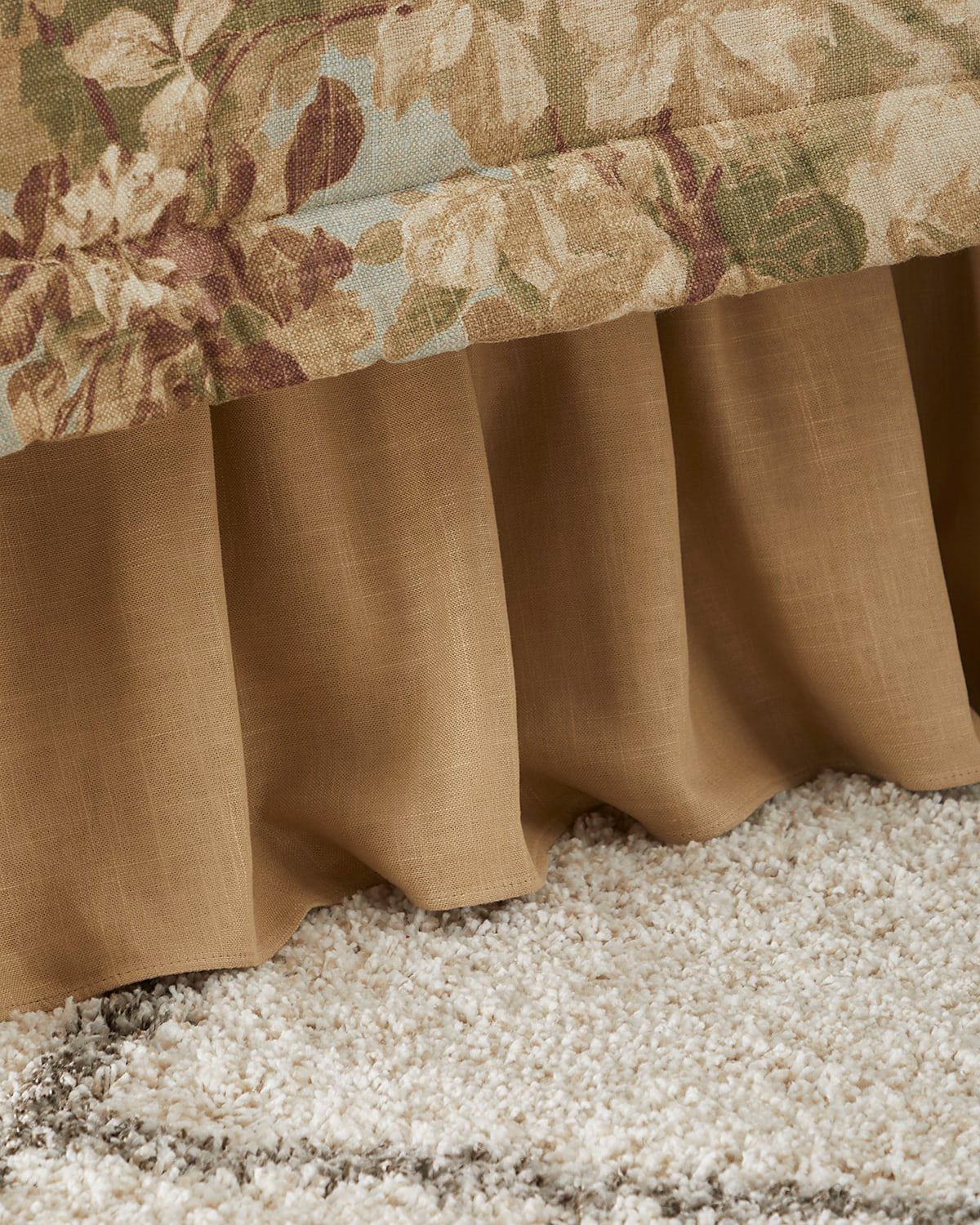 Eloise Ruffled Dust Skirt, KING