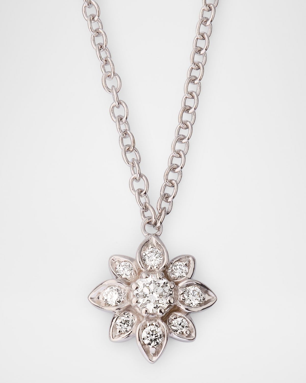 18K White Gold Diamond Flower Pendant Necklace