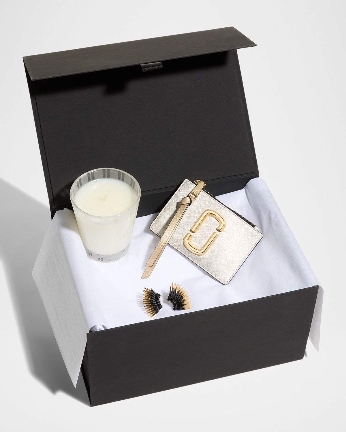 NEST New York Candle, Mignonne Gavigan Earrings & Marc Jacobs Card Case Gift Box Set