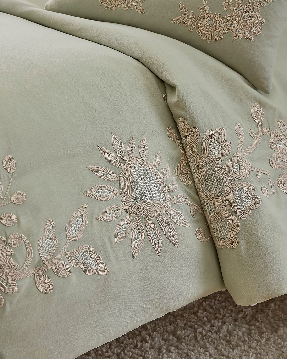 Varla 3-Piece King Duvet Set