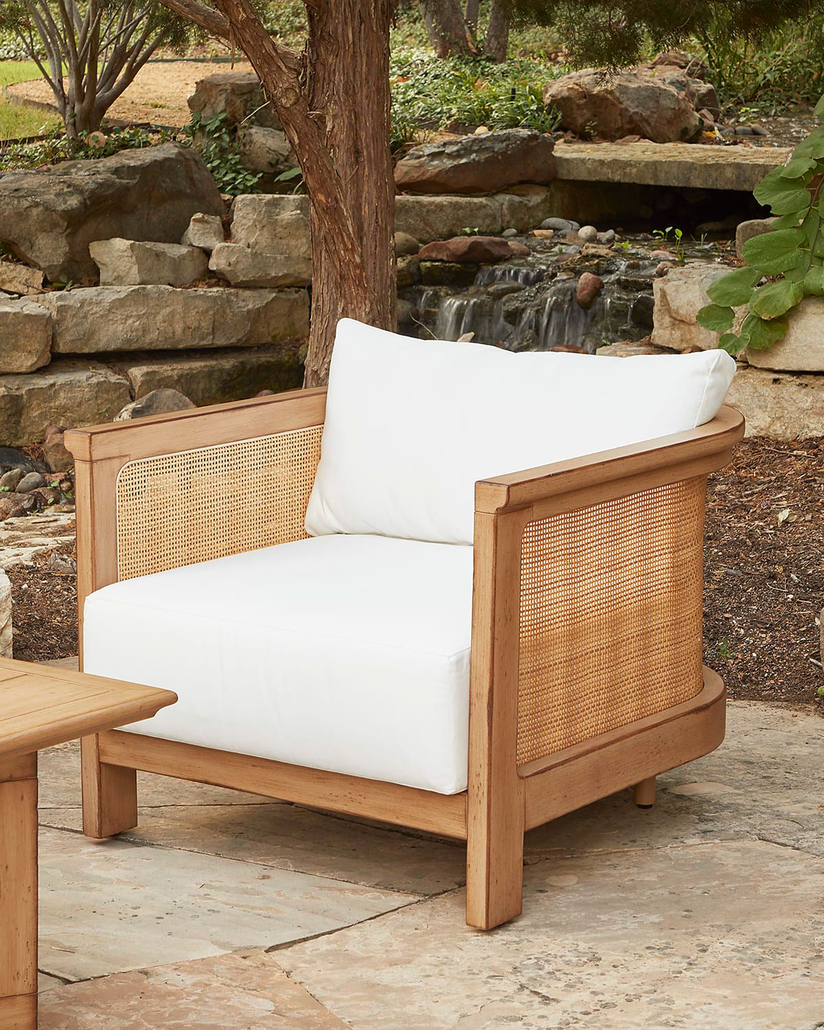 Paragon Outdoor Club Chair