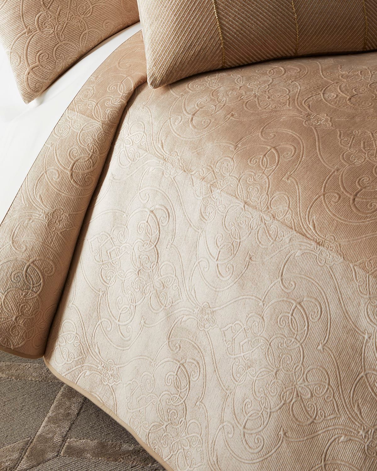 Davim Scroll Velvet Coverlet