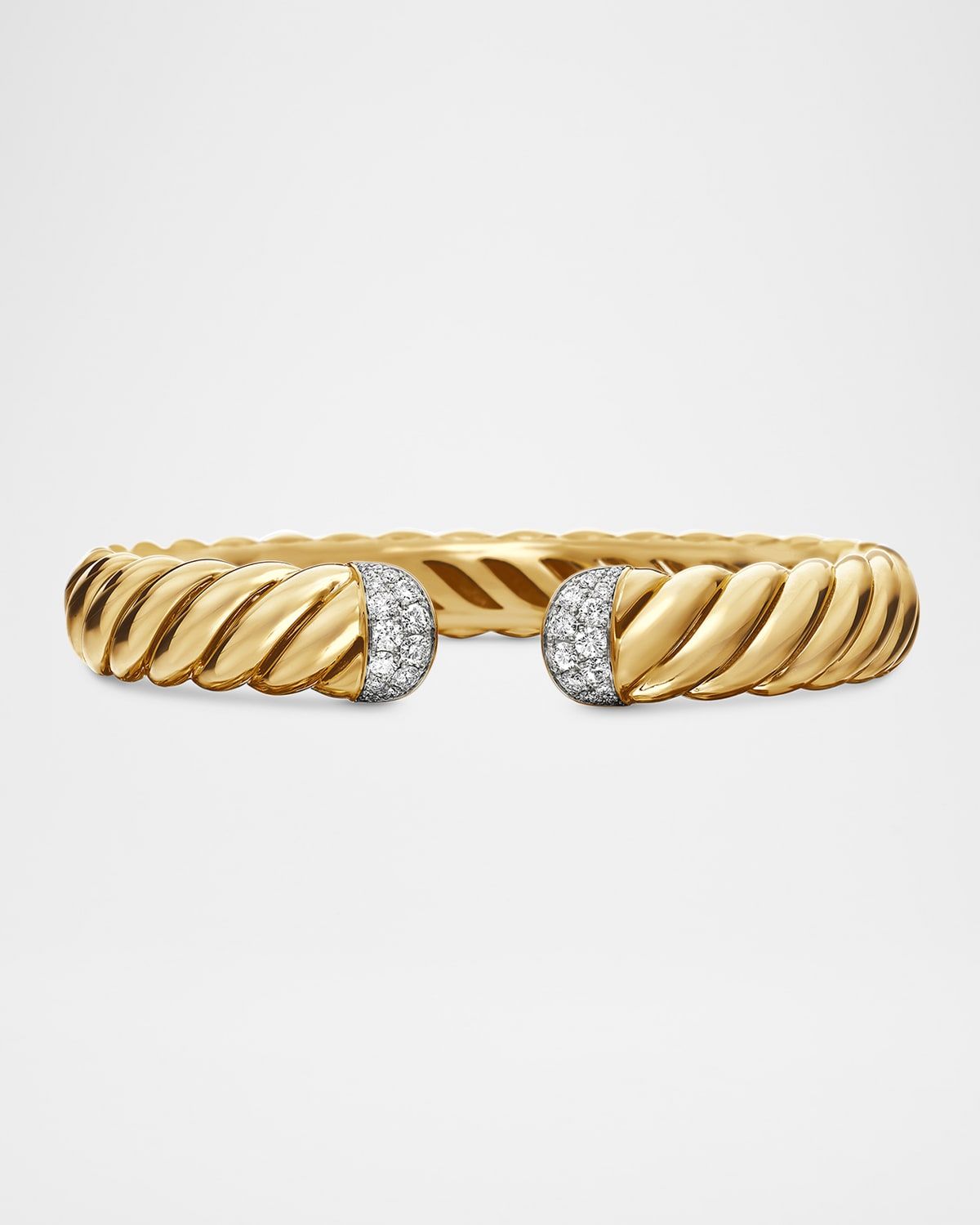 Sculpted Cable Bracelet with Diamonds in 18K Gold, 10mm