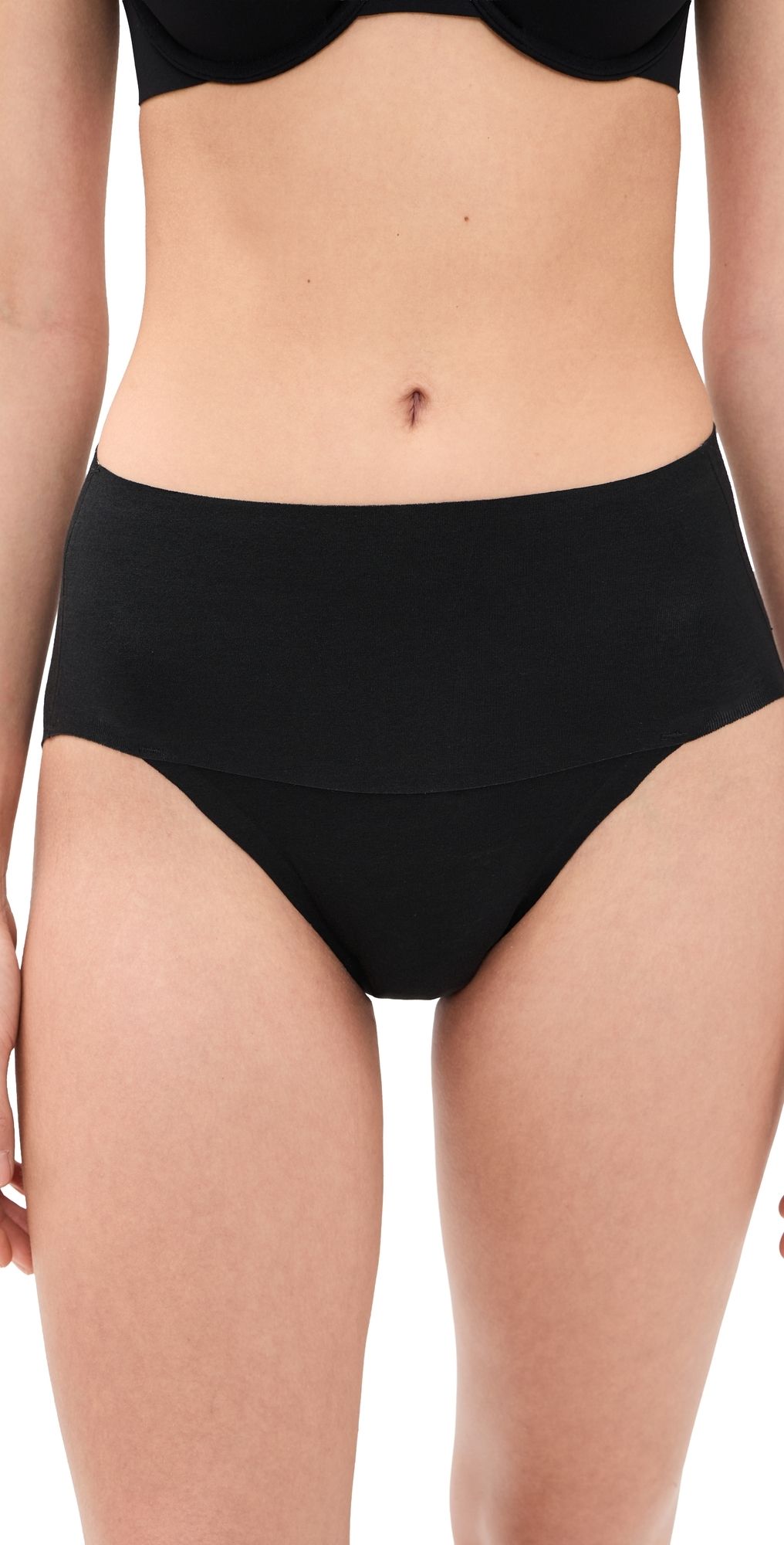 SPANX SPANXsupersmooth Undie-tectable Natural Hi-Leg Briefs Very Black M