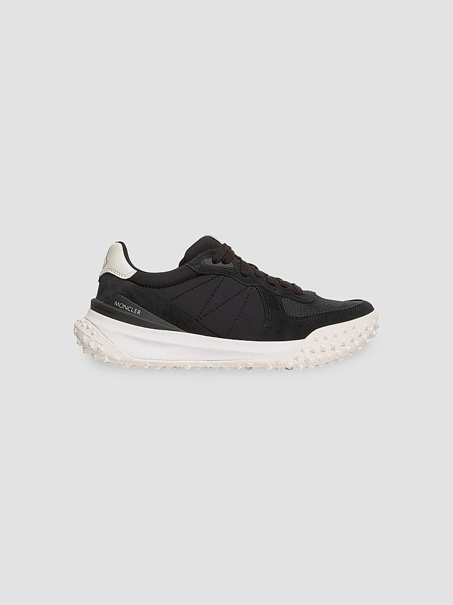 Women's Trek Sneakers - Black