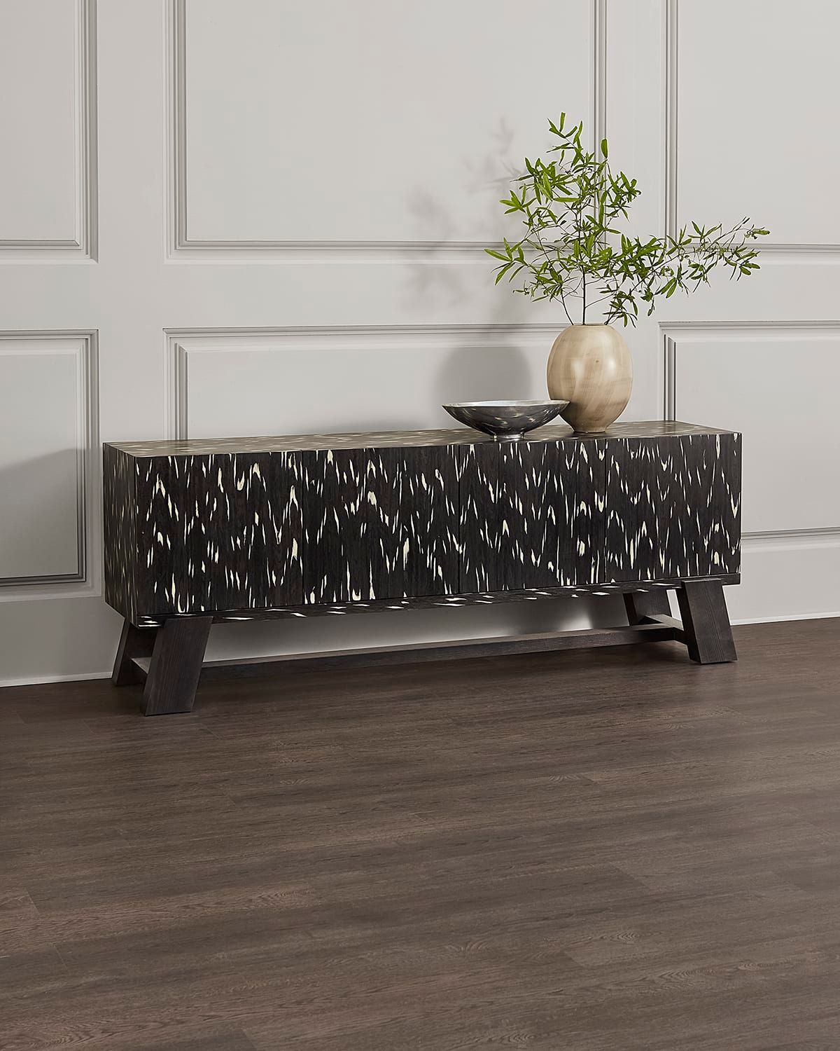 Trianon Entertainment Console