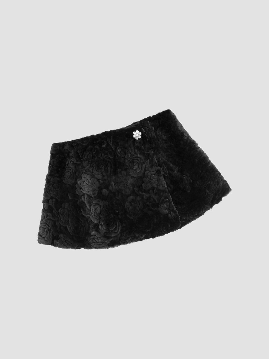 Gorski Women's Select Shearling Lamb Rose Cut Capelet - Black
