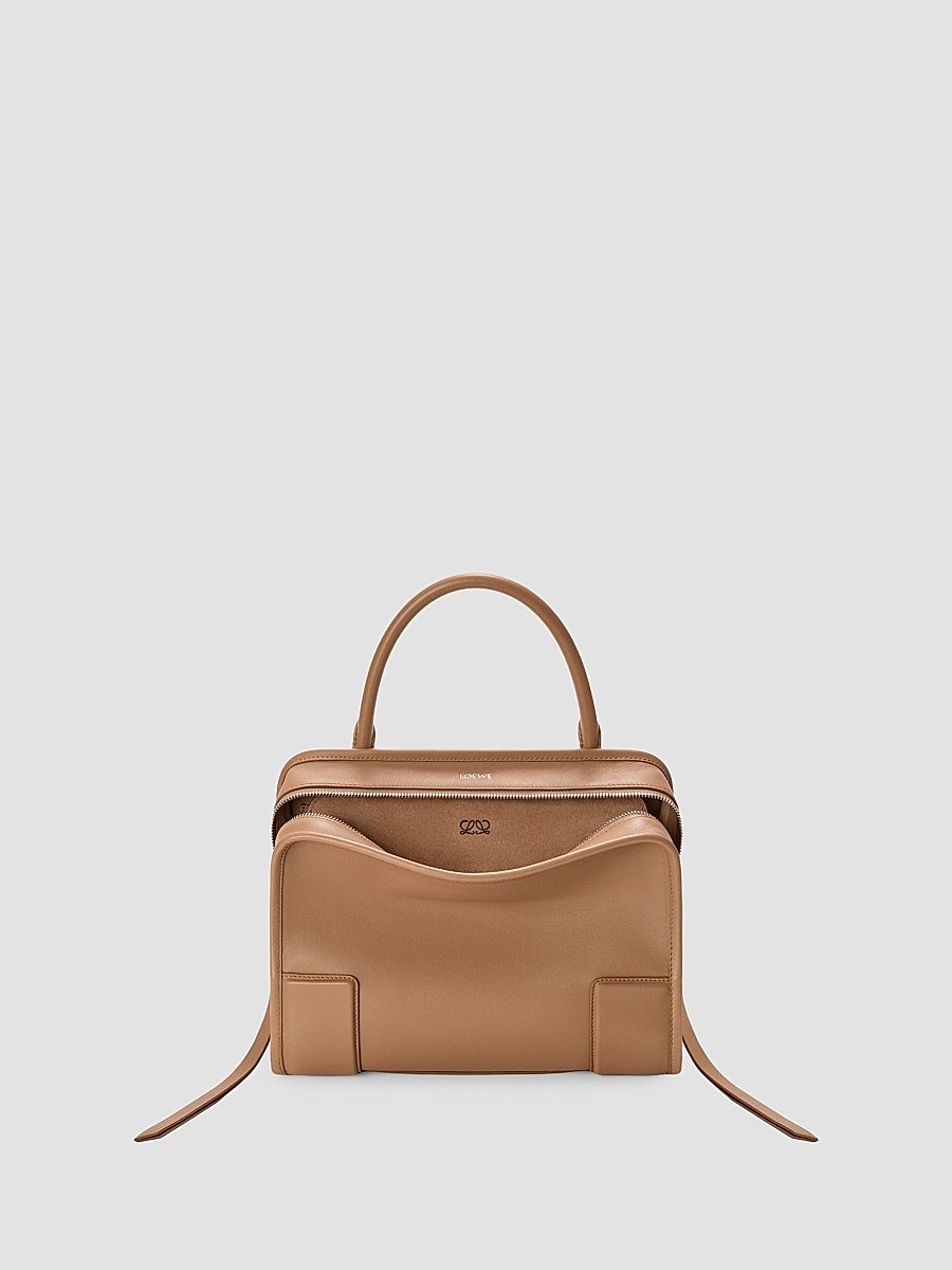 Women's Amazona 180 Medium Leather Handbag - Mocha
