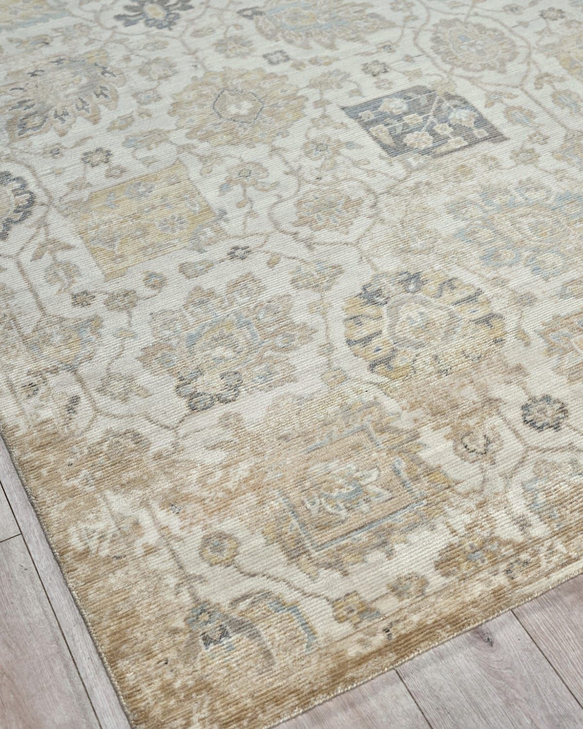 Artisan Power-Loomed Ivory Rug