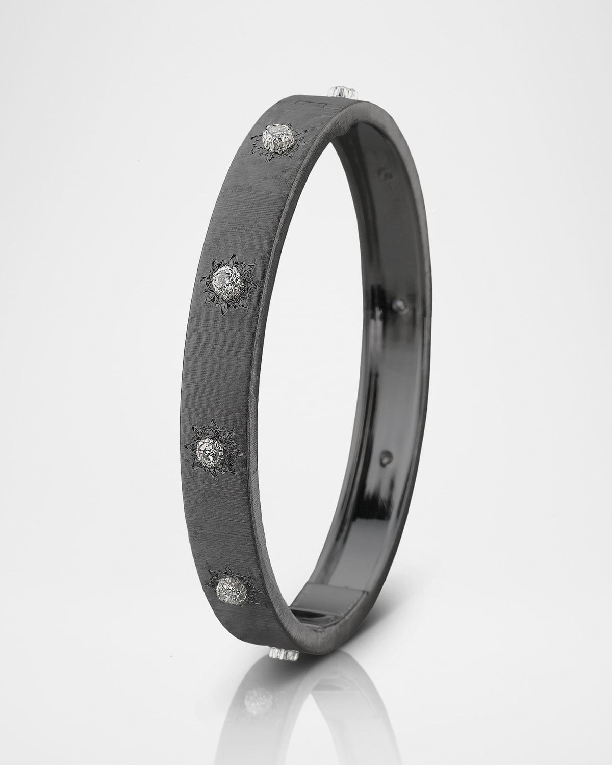 Macri Classica 18K White Gold Diamond Bangle Bracelet