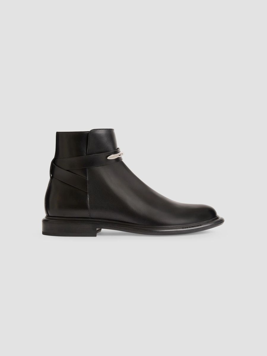 Givenchy Men's Gent Pinch Ankle Boots in Leather - Black - Size 13
