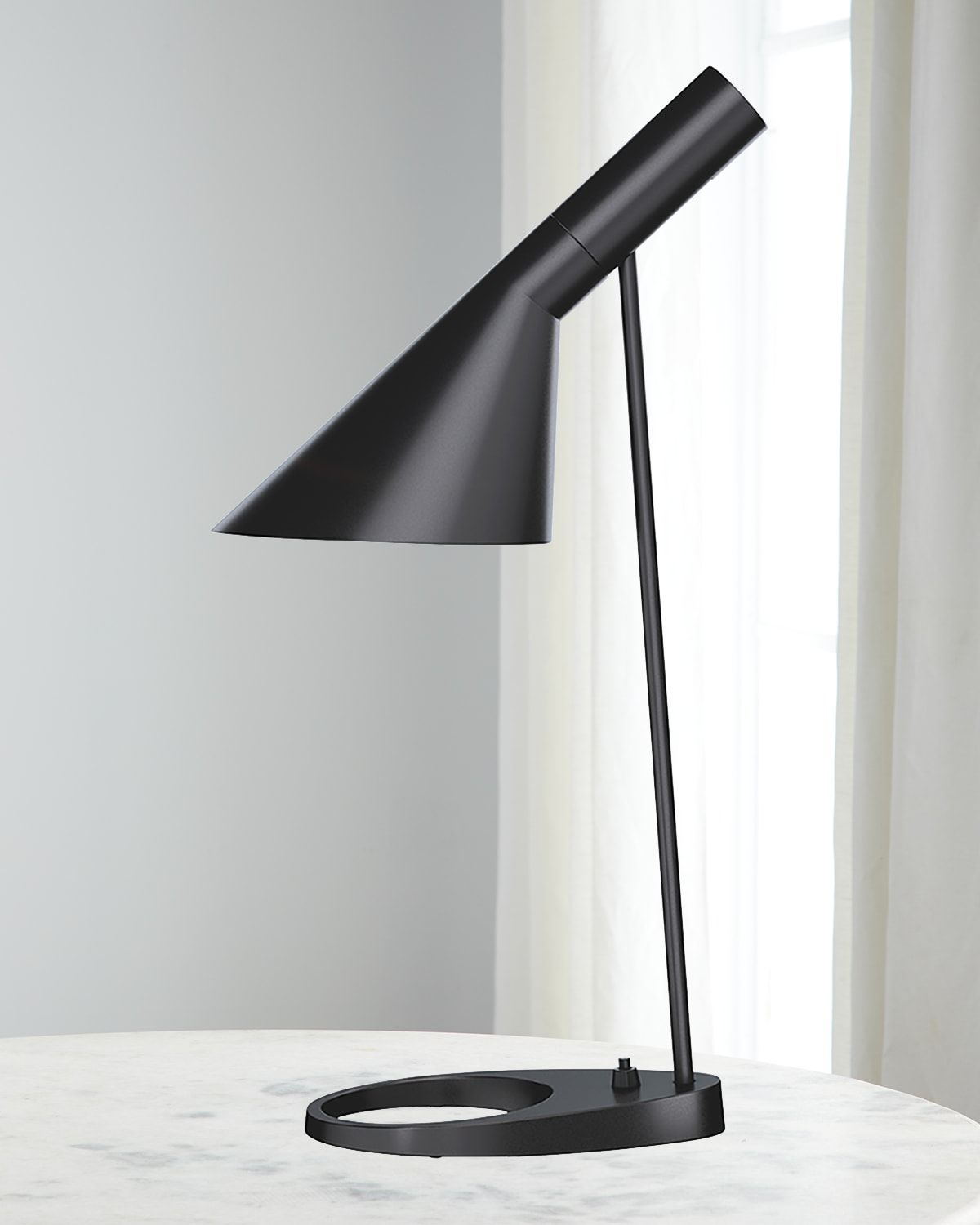 AJ 22" Adjustable Table Lamp