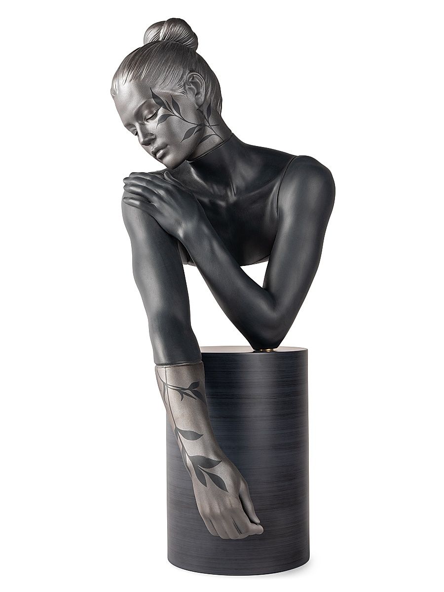 Reflections Of Nature Her Statue