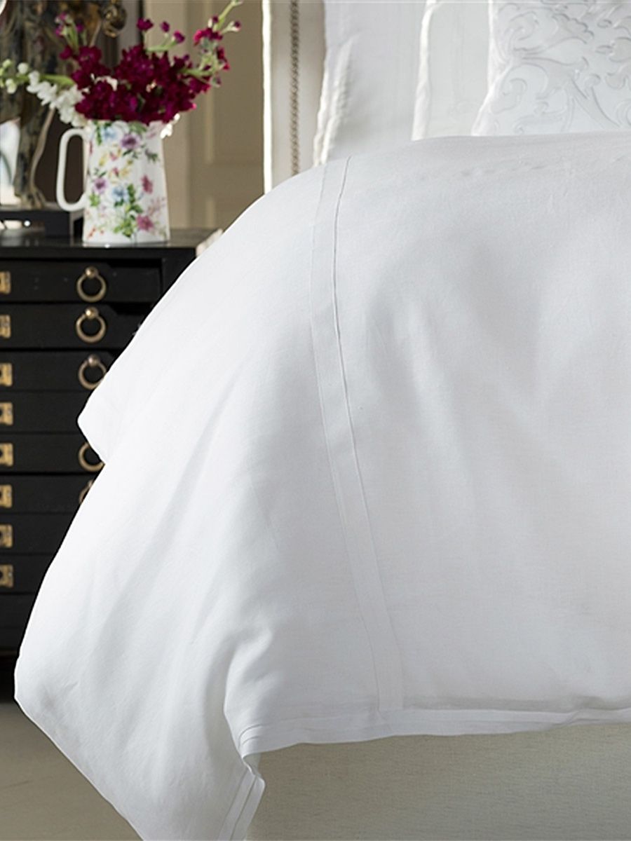 Bloom Linen Duvet - White - Size Queen
