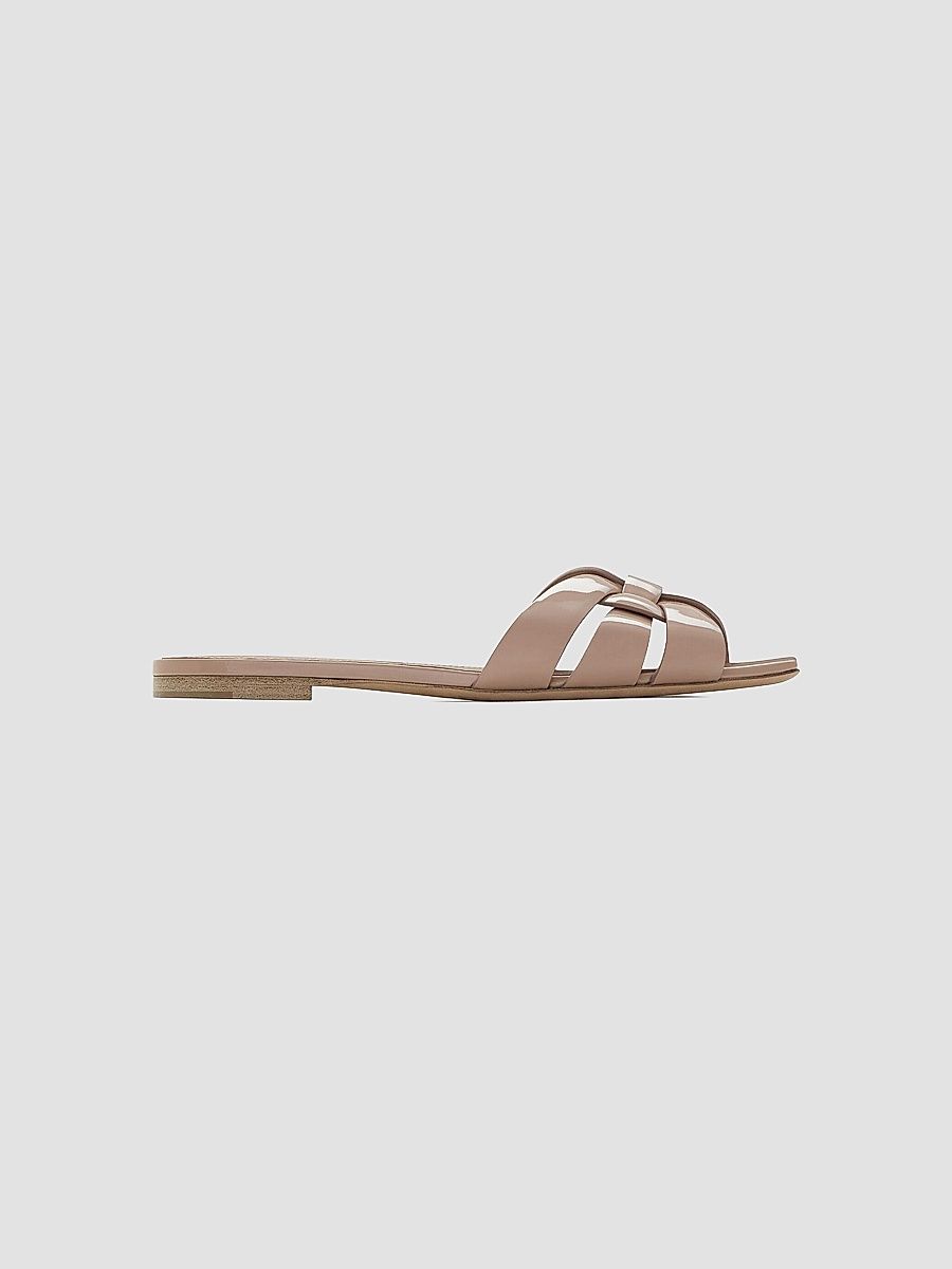 Saint Laurent Women's Tribute Flat Mules in Patent Leather - Beige - Size 4.5